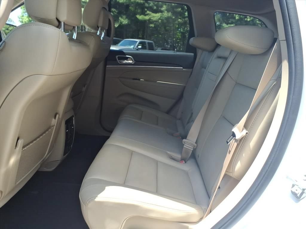 Used 2021 Jeep Grand Cherokee Limited AWD/4WD image 16