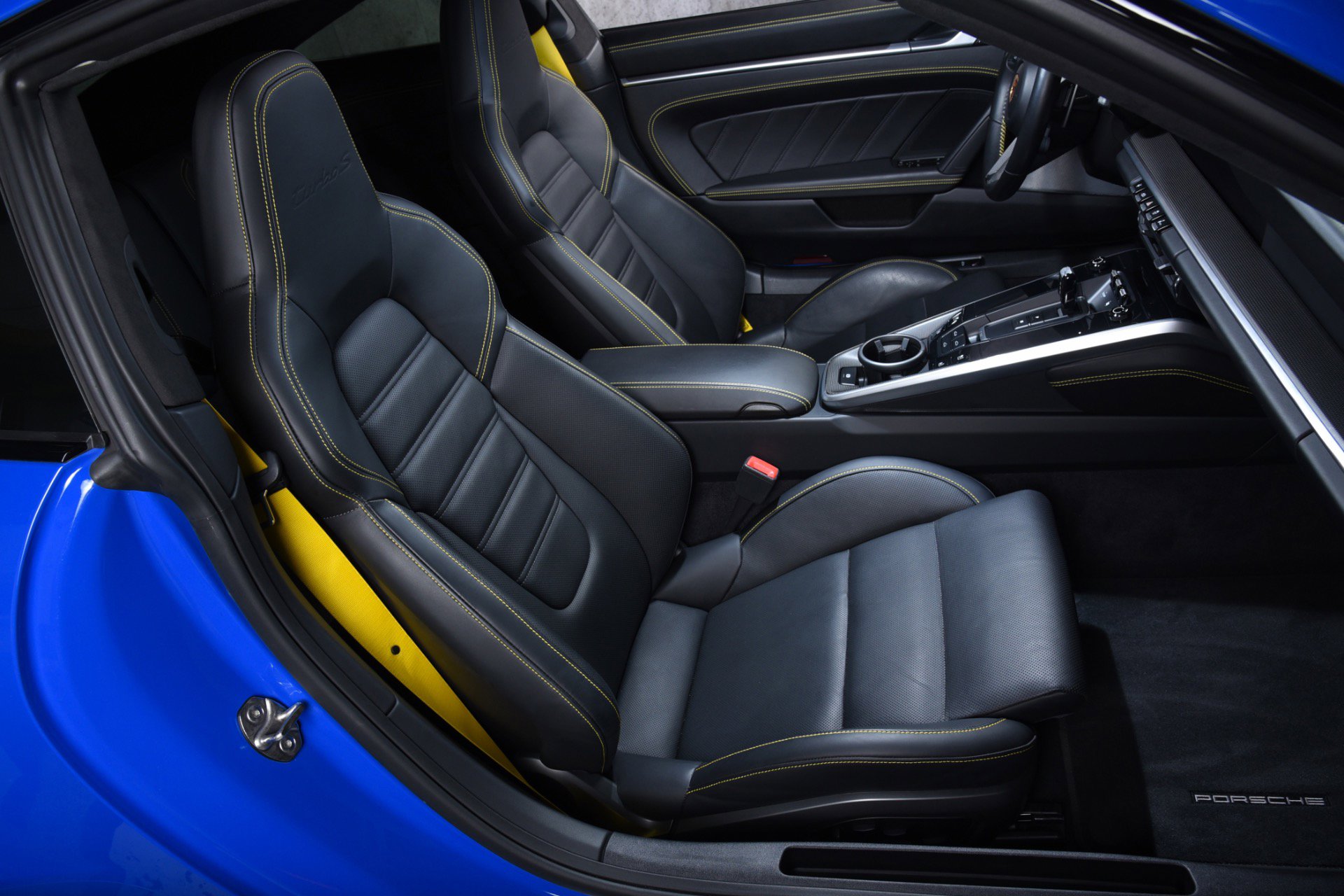 Used 2021 Porsche 911 Turbo S image 5