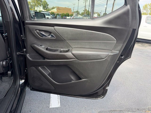 Certified 2023 Chevrolet Traverse LT w/ Rear Camera Mirror Package AWD/4WD image 18