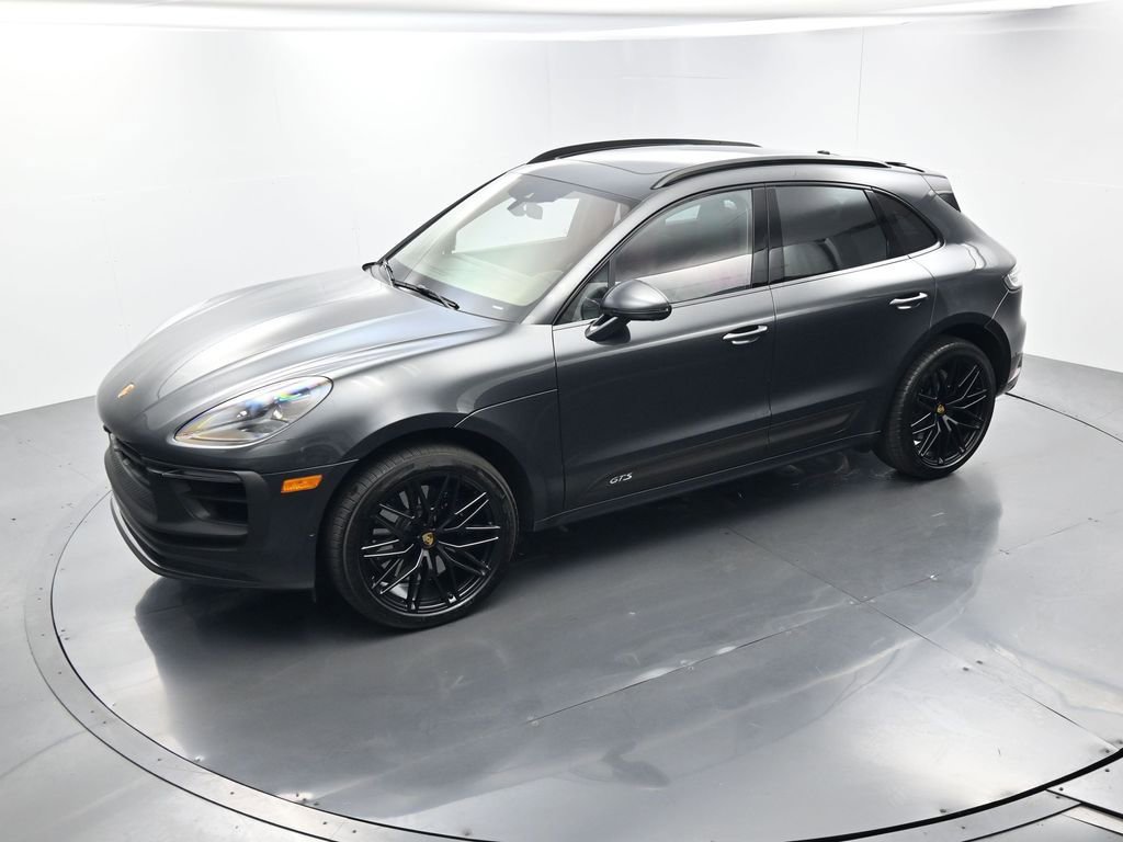 Certified 2025 Porsche Macan GTS image 38