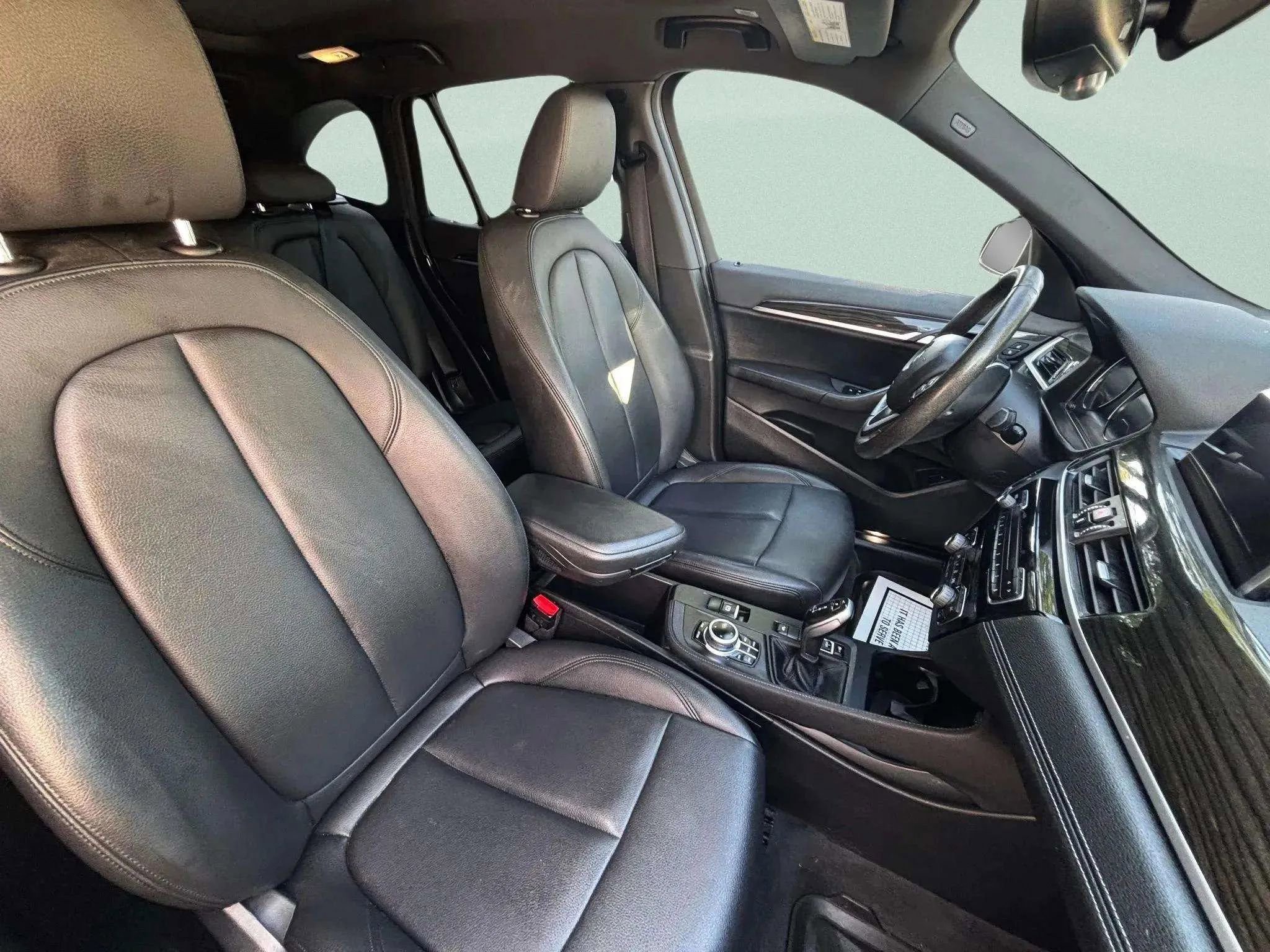 Used 2021 BMW X1 xDrive28i w/ Convenience Package image 9