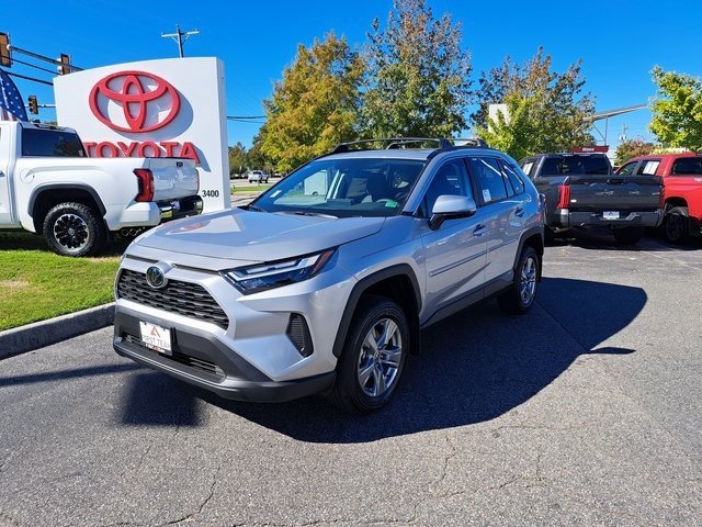 New 2025 Toyota RAV4 XLE