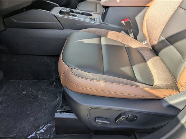 New 2025 Ford Bronco Sport Outer Banks image 4