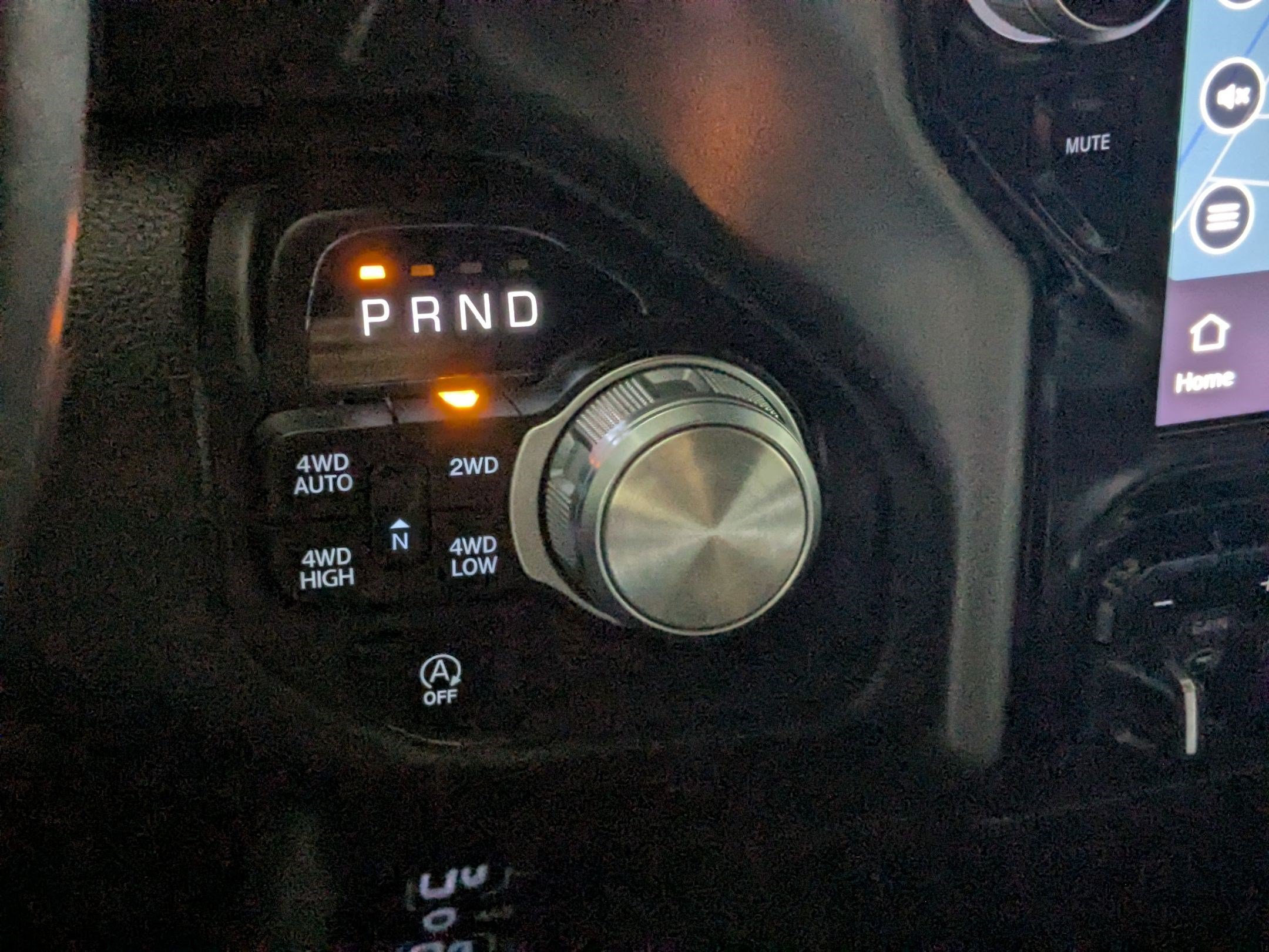 Used 2025 RAM 1500 Laramie AWD/4WD image 18
