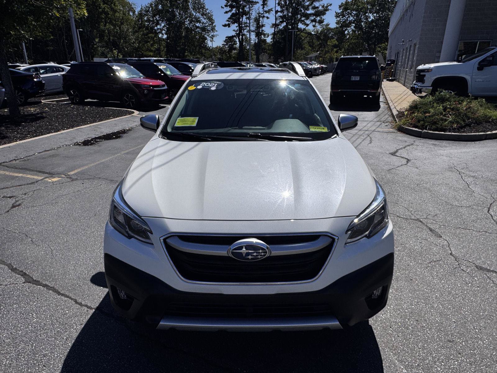 Used 2021 Subaru Outback Touring AWD/4WD image 2