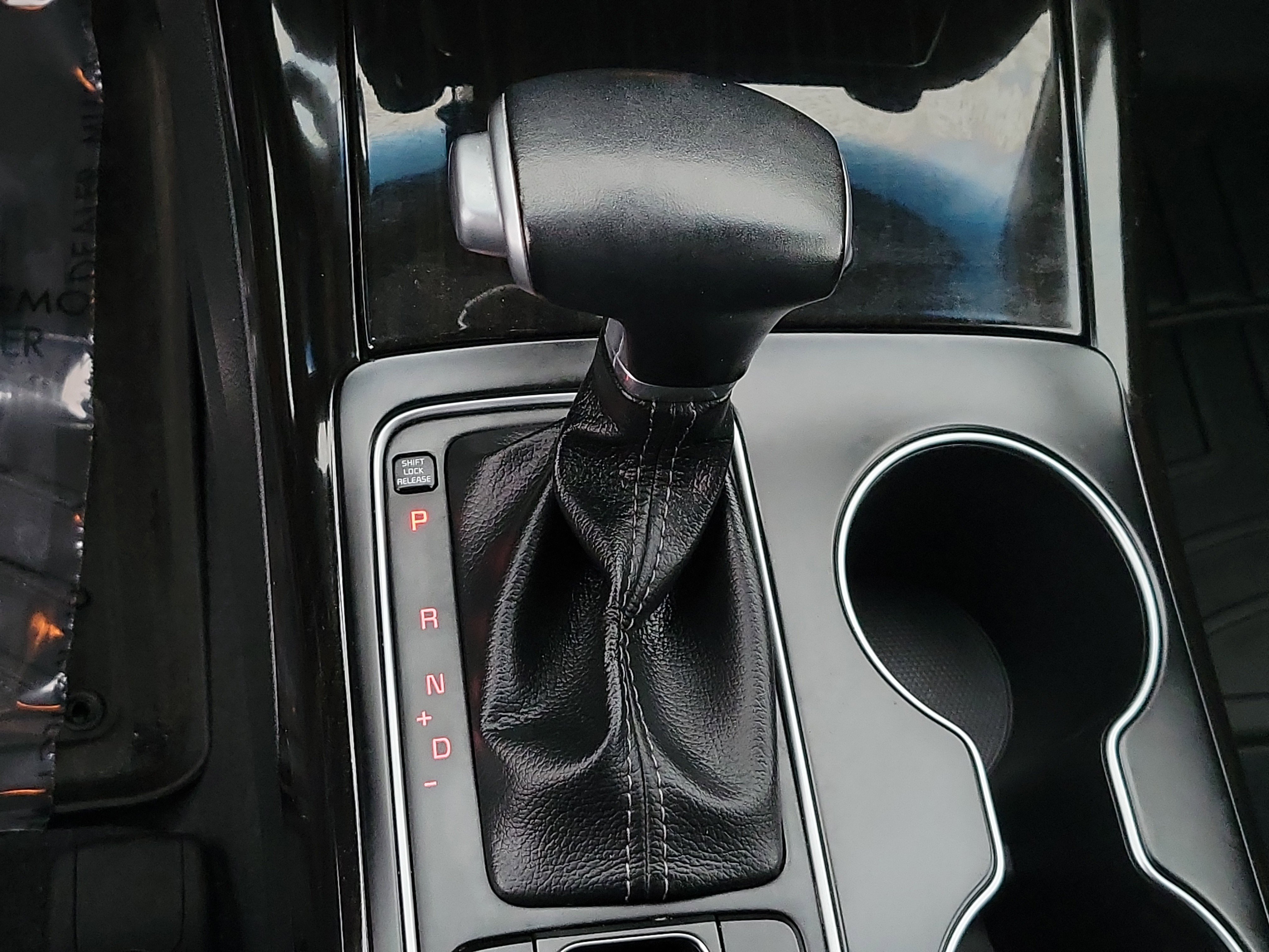 Used 2020 Kia Sorento EX image 25