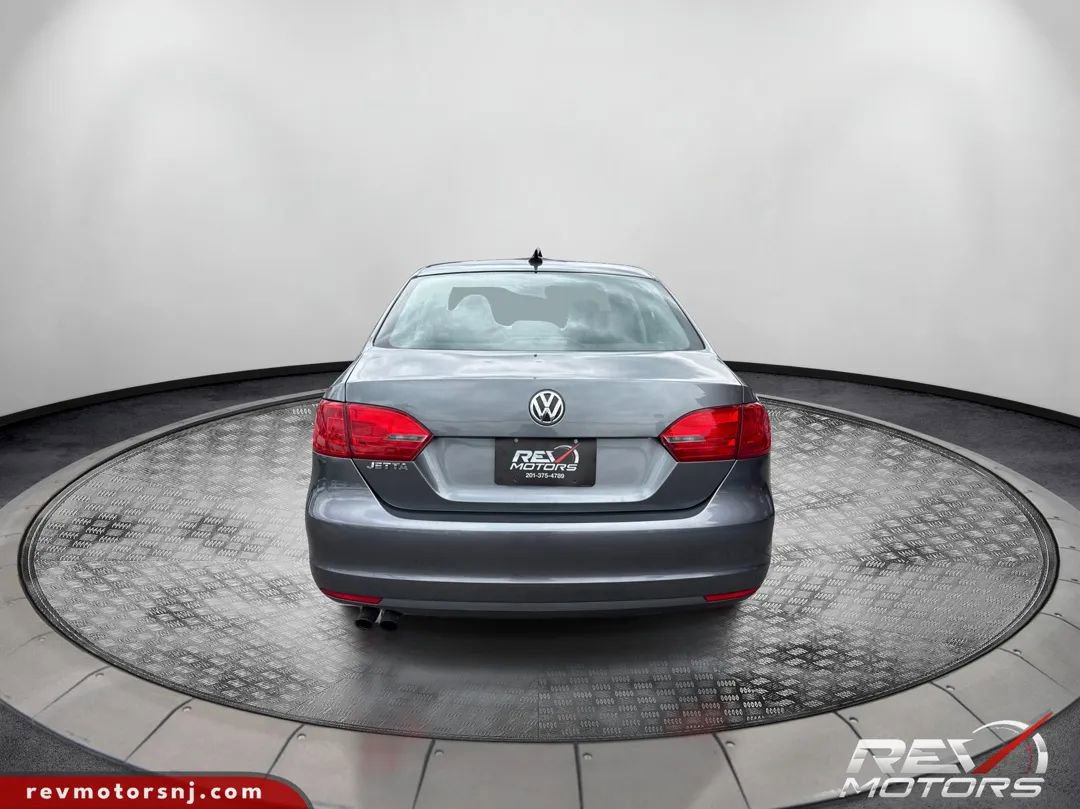 Used 2014 Volkswagen Jetta SE FWD image 4
