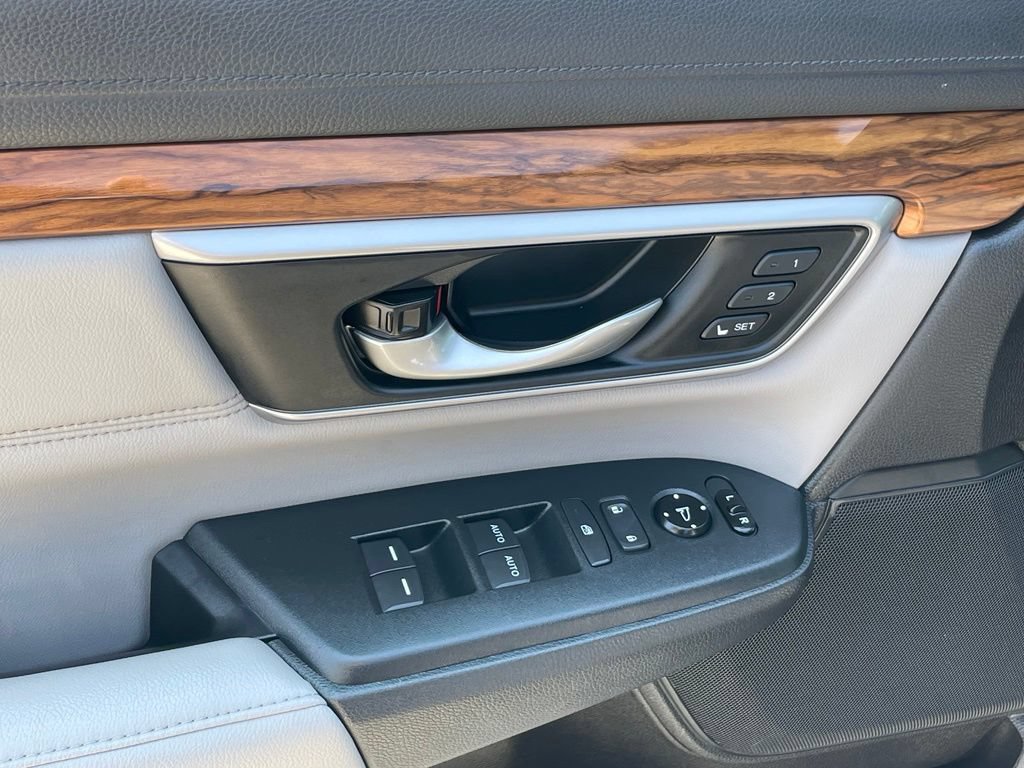 Used 2020 Honda CR-V EX-L image 11