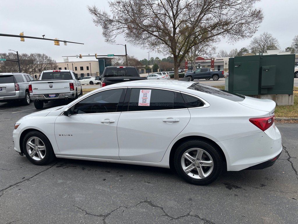 Used 2022 Chevrolet Malibu LS w/ Driver Confidence Package II image 5