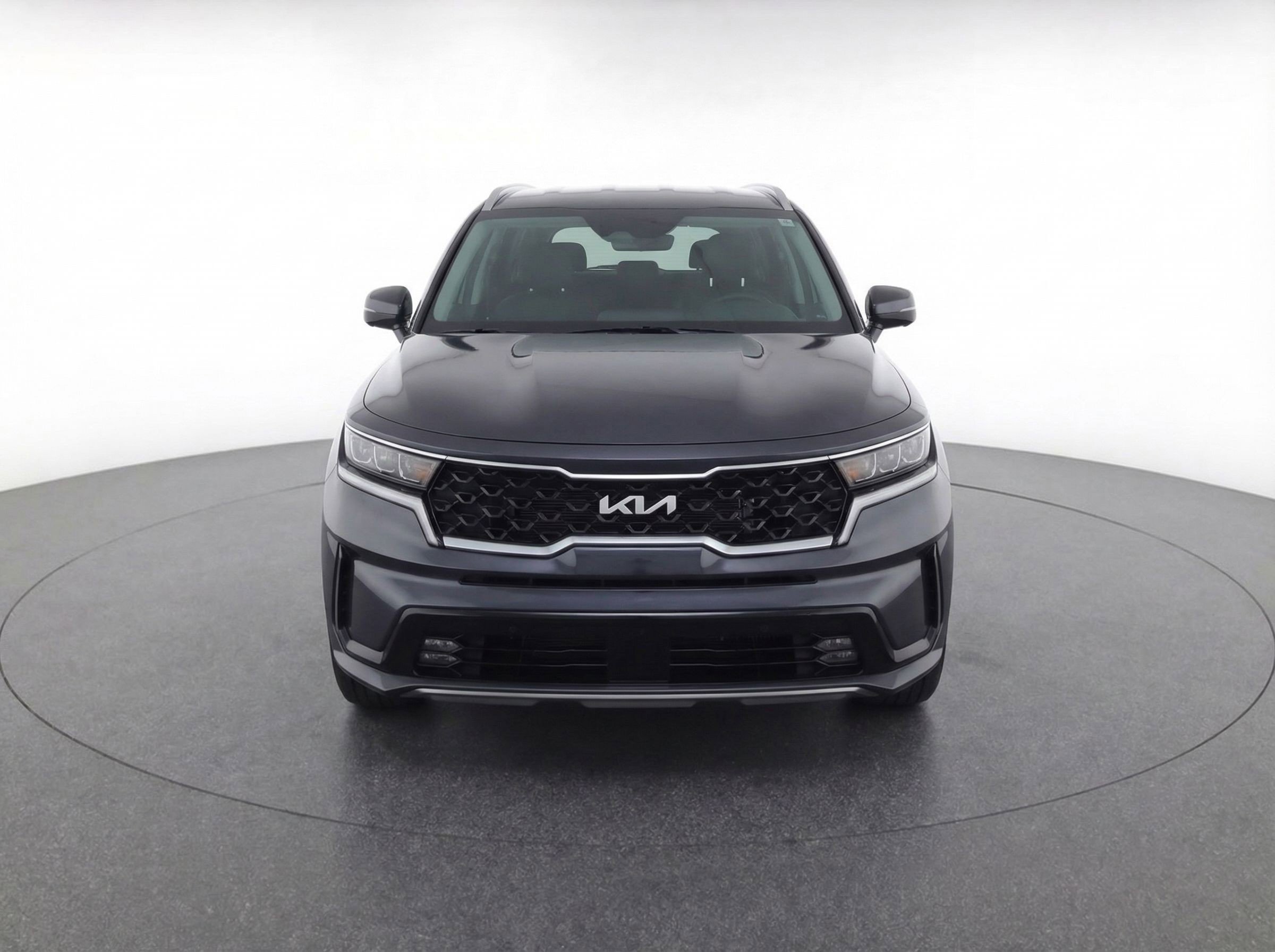 Used 2023 Kia Sorento LX image 2