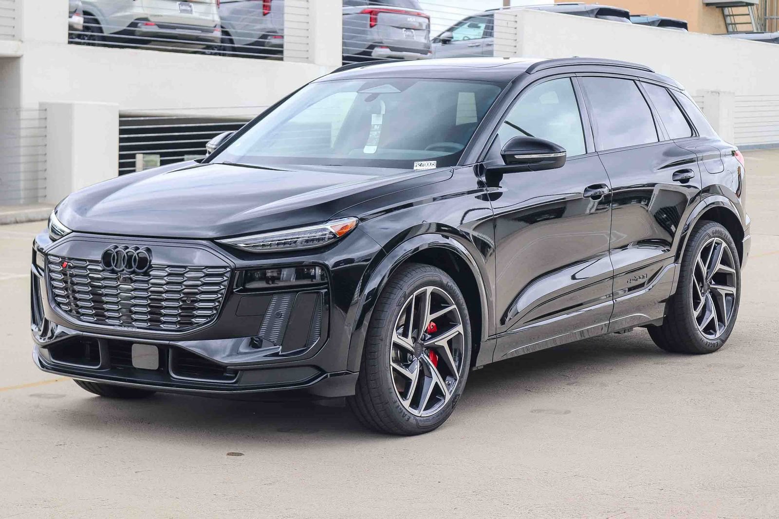 New 2027 Audi SQ6 e-tron Prestige AWD/4WD image 3