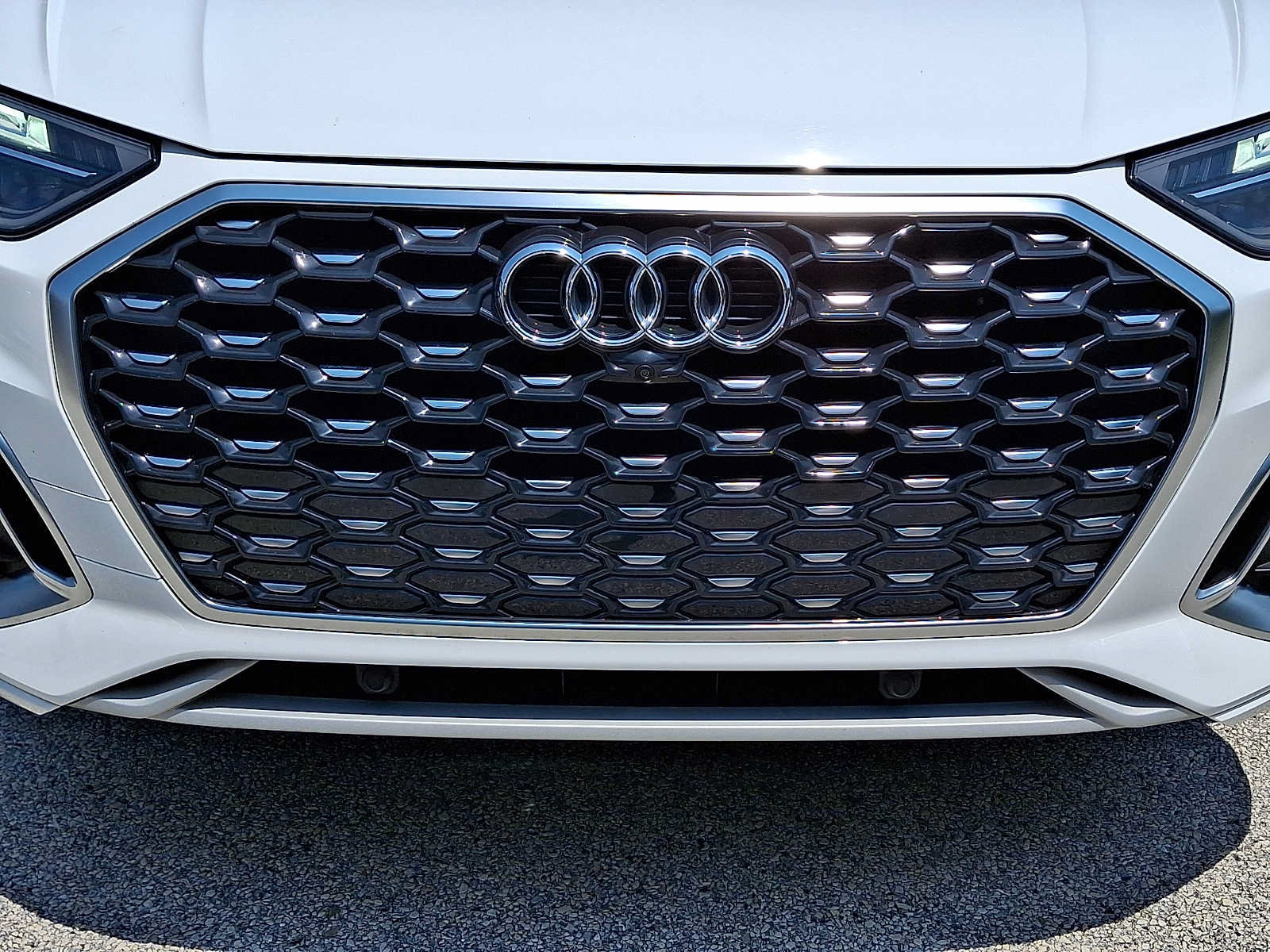 Used 2022 Audi Q5 2.0T Premium Plus w/ Premium Plus Package AWD/4WD image 9