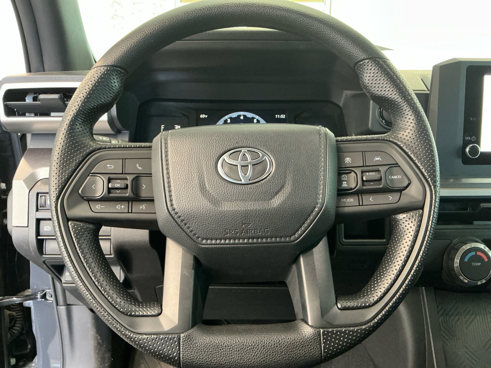 Certified 2025 Toyota Tacoma SR5 image 9