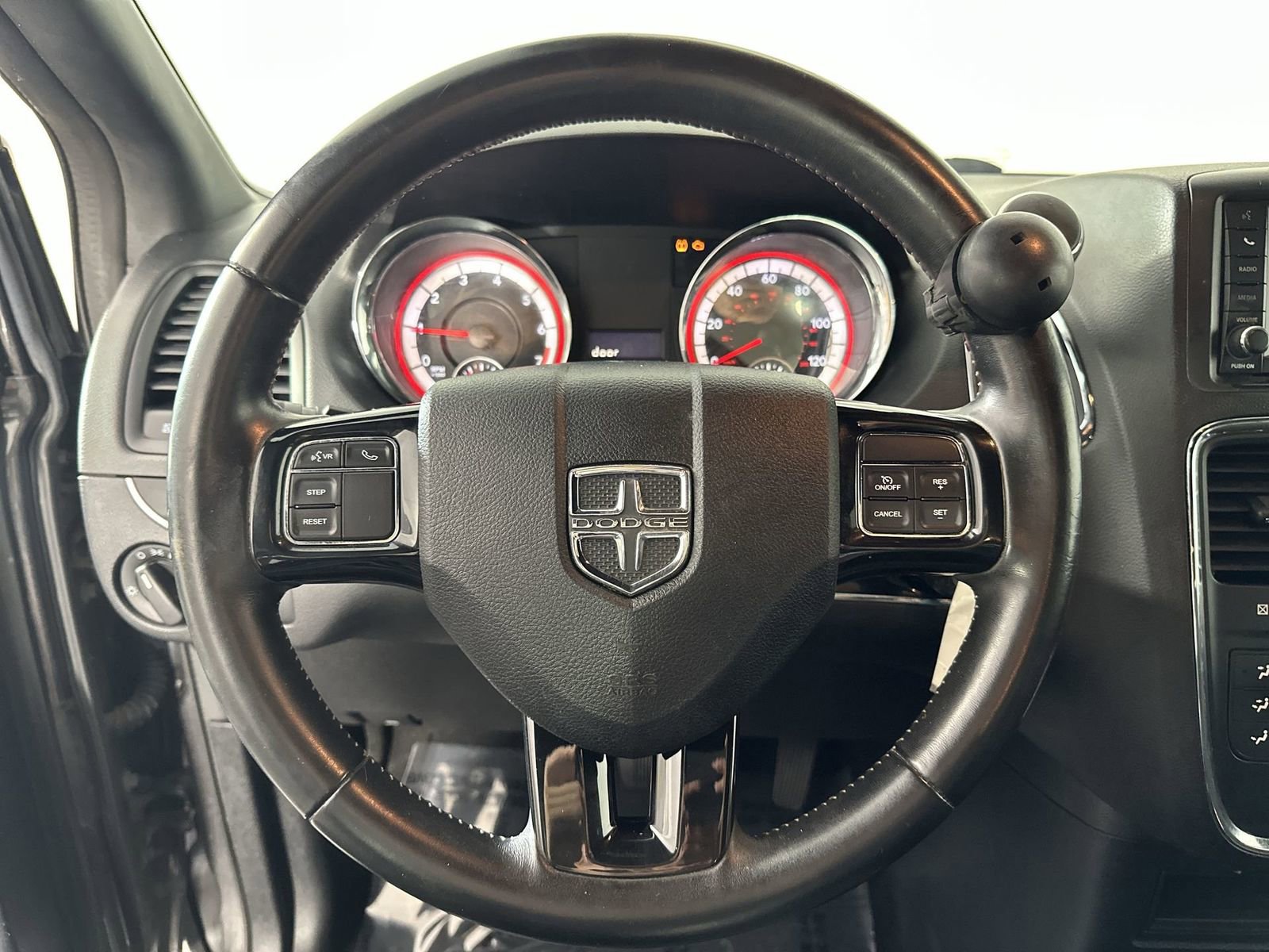 Used 2017 Dodge Grand Caravan SE image 14