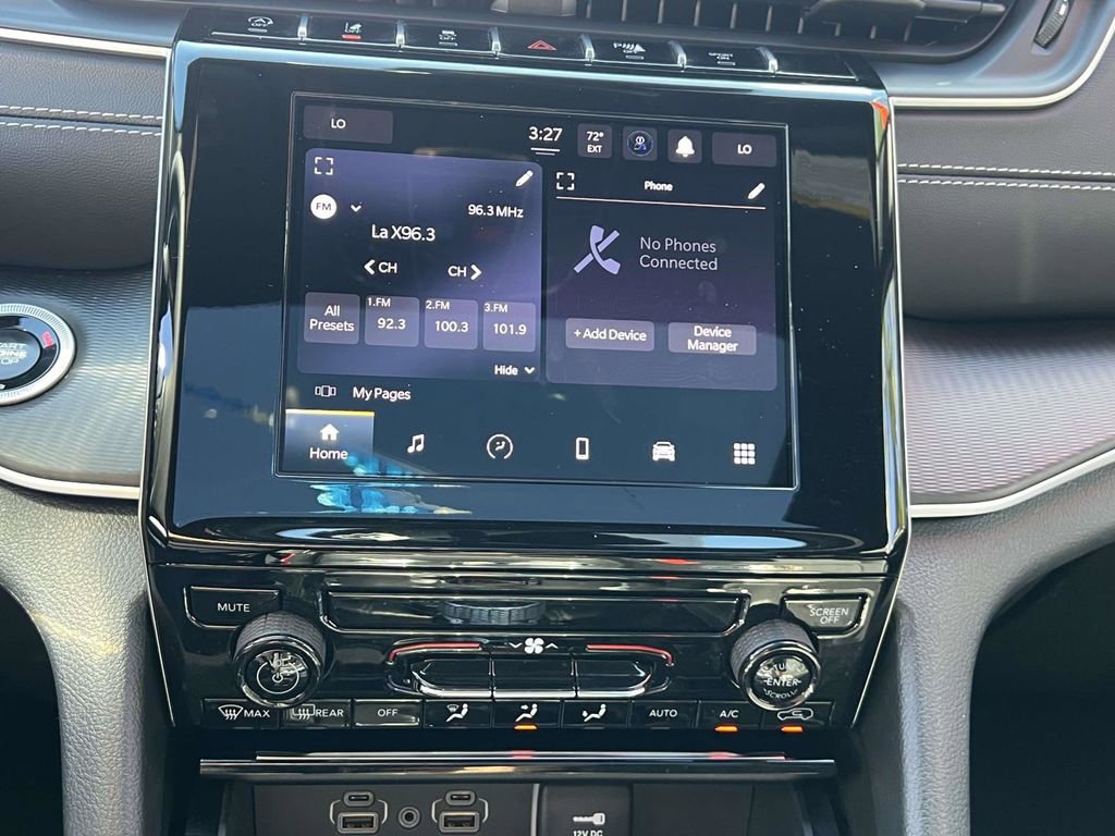 Used 2025 Jeep Grand Cherokee L Laredo image 27