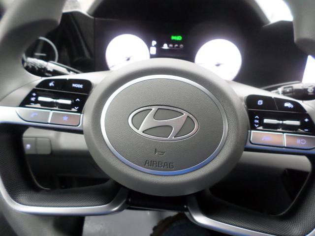 Used 2024 Hyundai Elantra SEL image 17