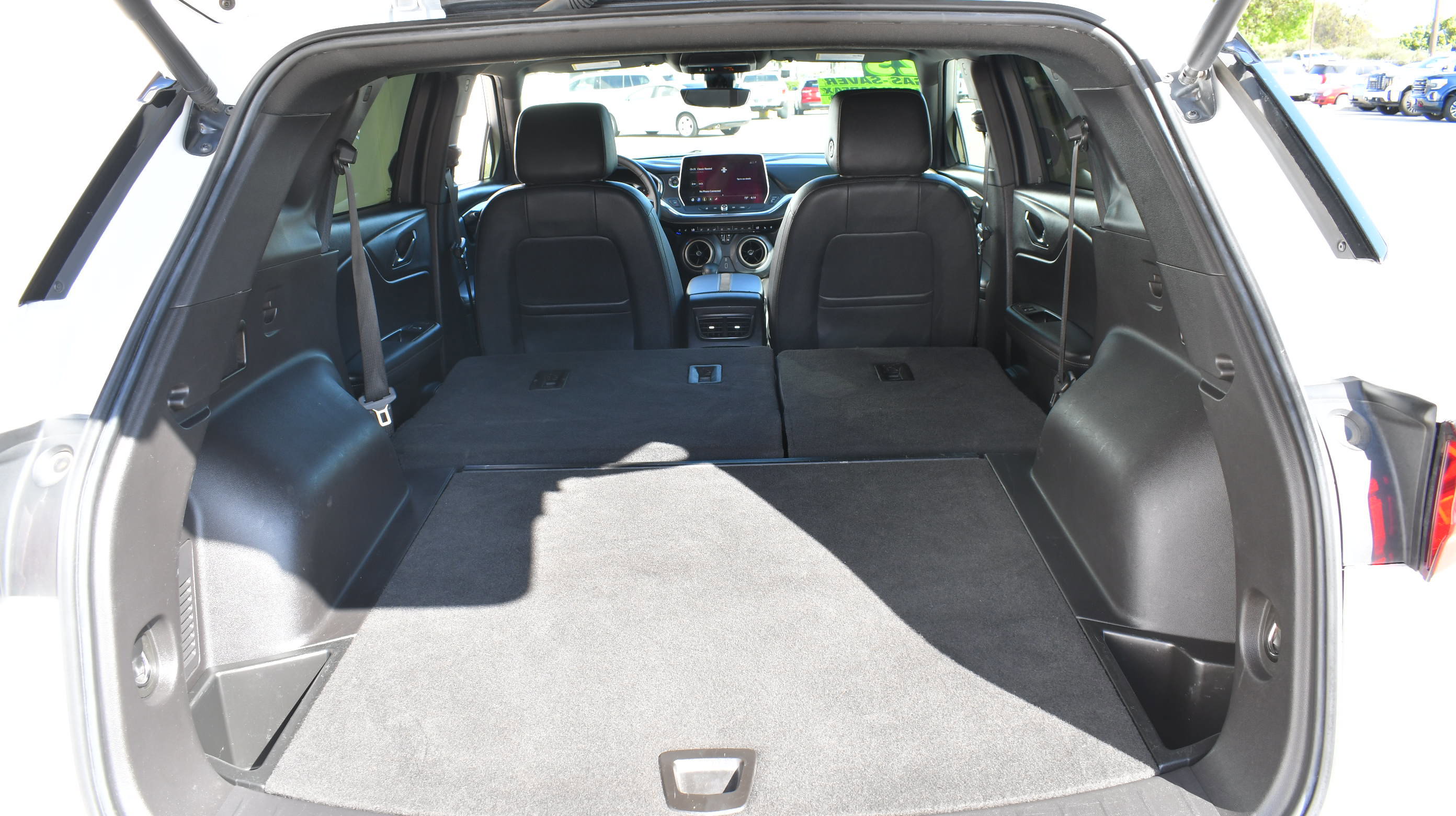 Used 2023 Chevrolet Blazer Premier w/ Driver Confidence II Package FWD image 9