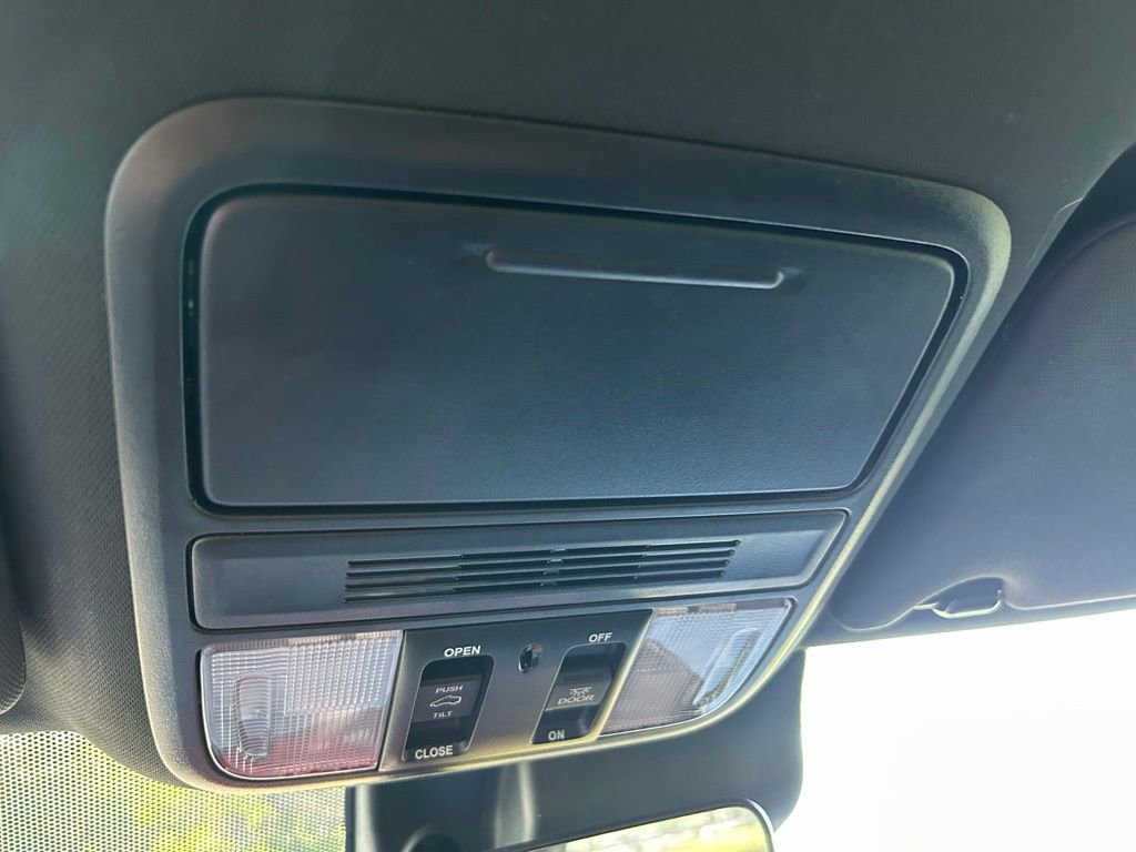 Used 2022 Honda Pilot TrailSport image 31