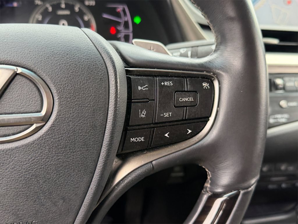 Used 2019 Lexus ES 350 w/ Accessory Package 2 FWD image 17