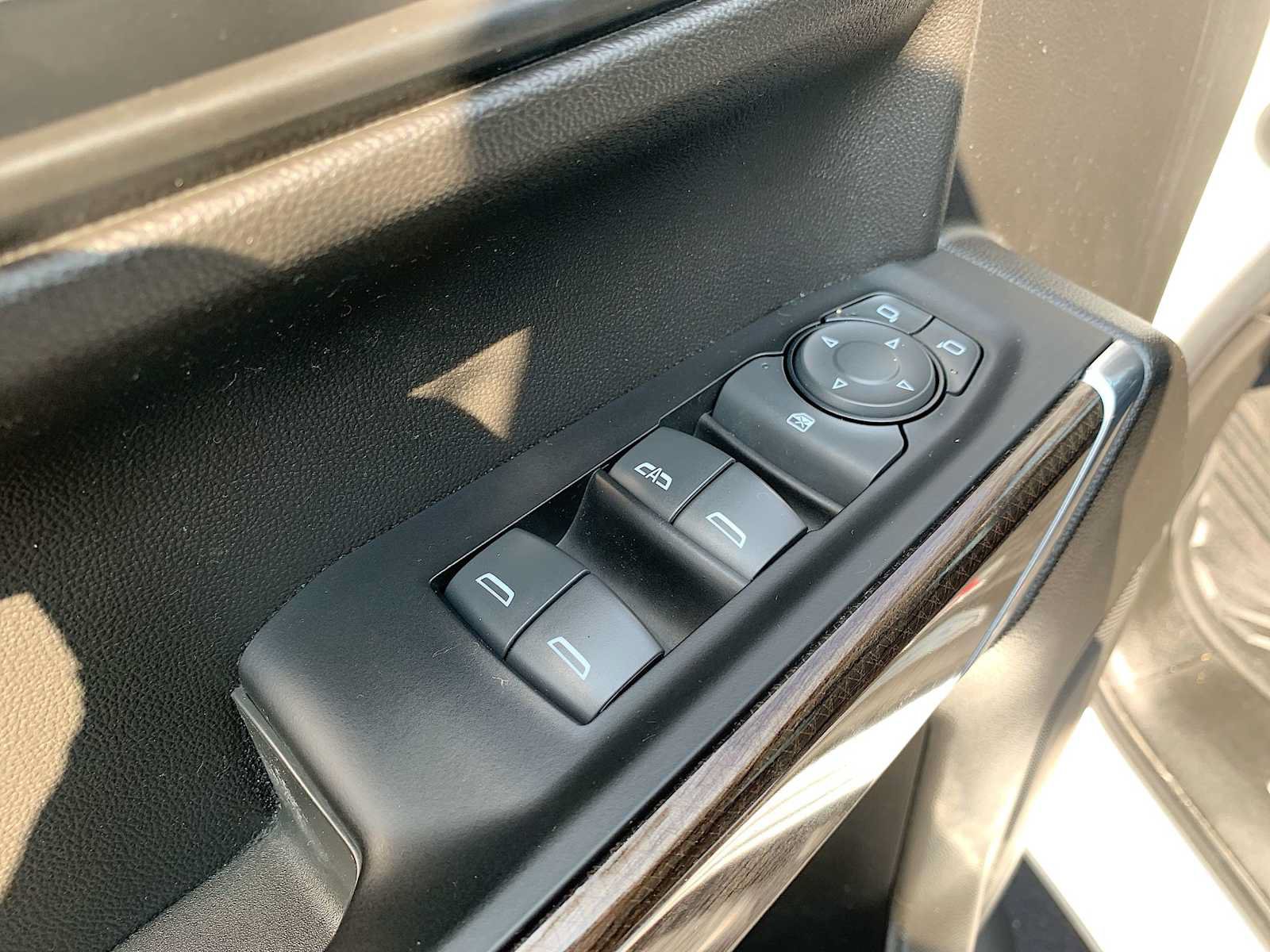 Certified 2022 Chevrolet Silverado 1500 RST AWD/4WD image 22