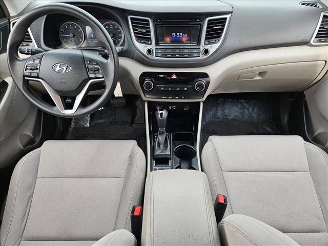 Used 2018 Hyundai Tucson SE image 16