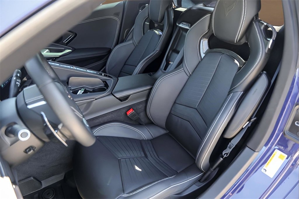 Used 2025 Chevrolet Corvette Z06 w/ Stealth Interior Trim Package image 7