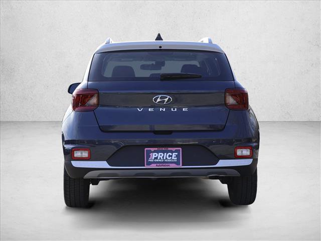 Used 2021 Hyundai Venue image 6
