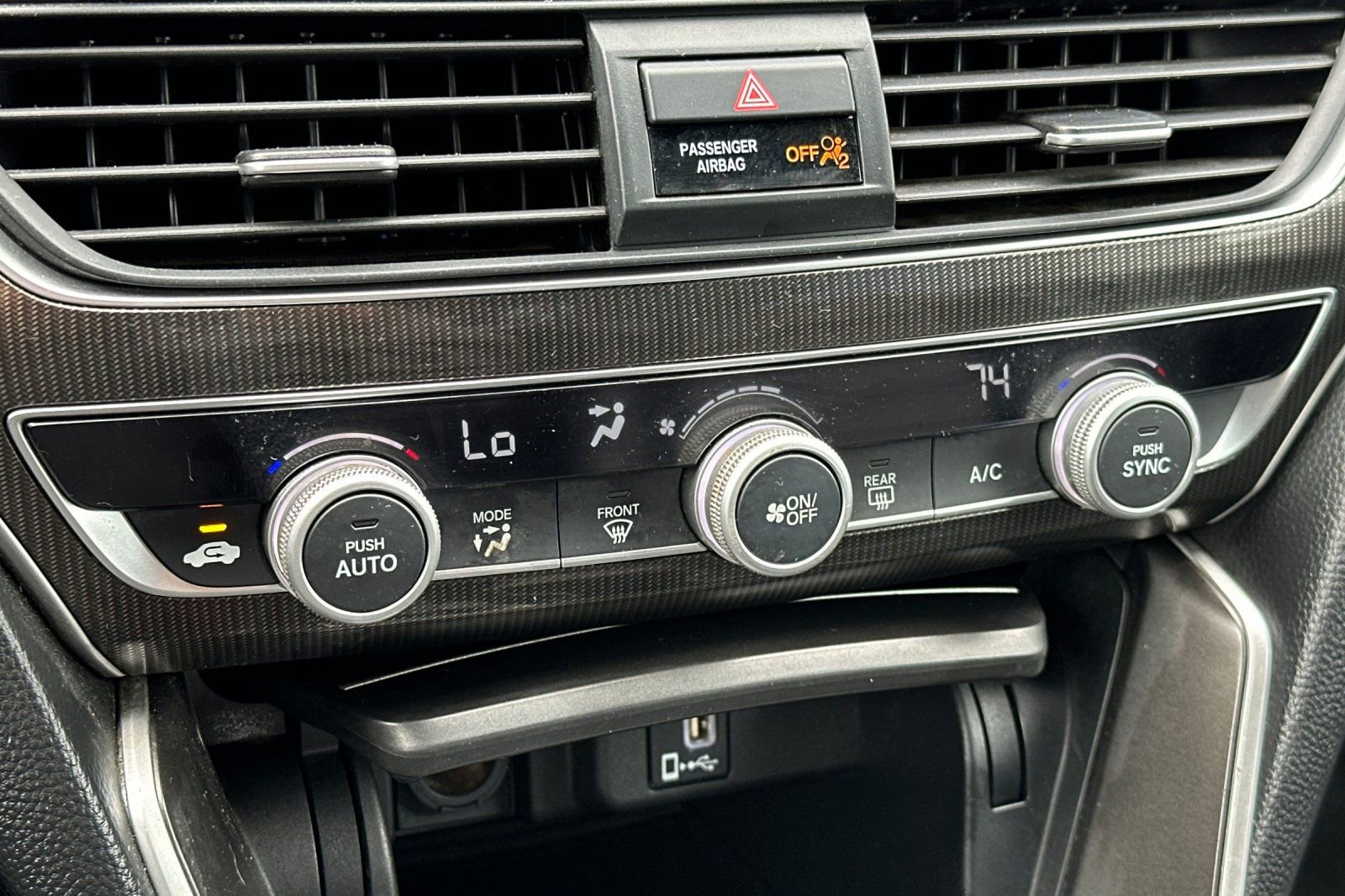 Used 2018 Honda Accord Sport image 19