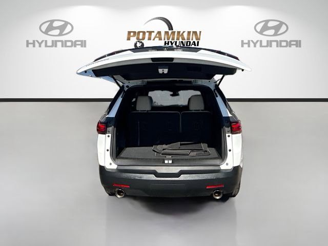 Used 2022 Chevrolet Traverse LS FWD image 24