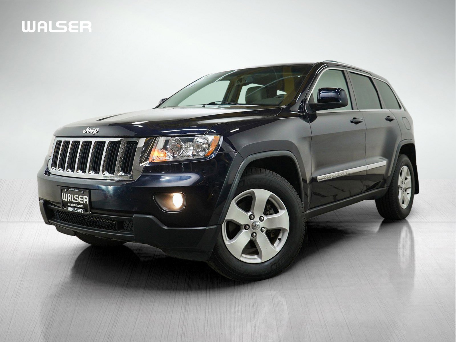 Used 2011 Jeep Grand Cherokee Laredo AWD/4WD image 1