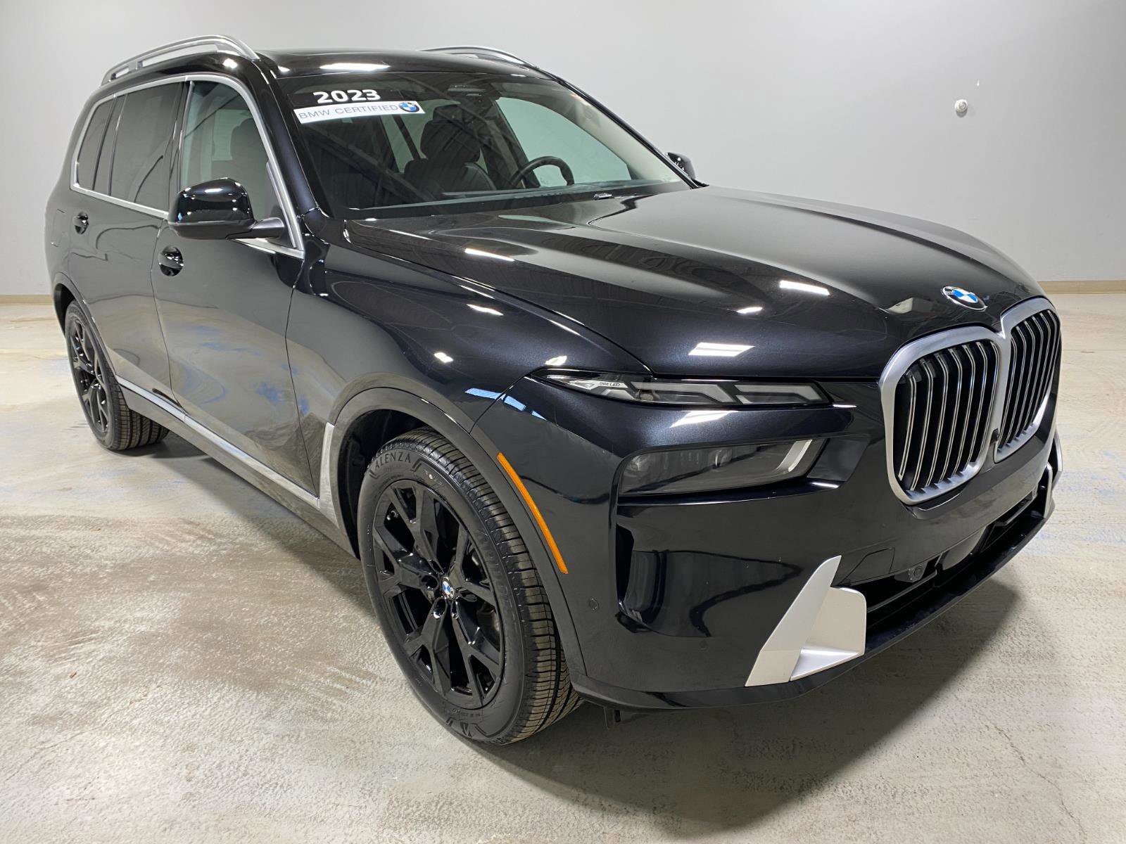 Certified 2023 BMW X7 xDrive40i w/ Parking Assistance Package AWD/4WD image 3