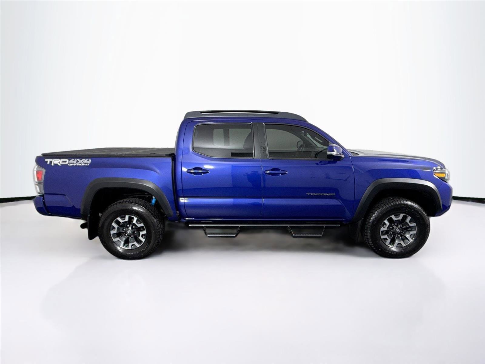 Certified 2023 Toyota Tacoma TRD Off-Road w/ Technology Package AWD/4WD image 8