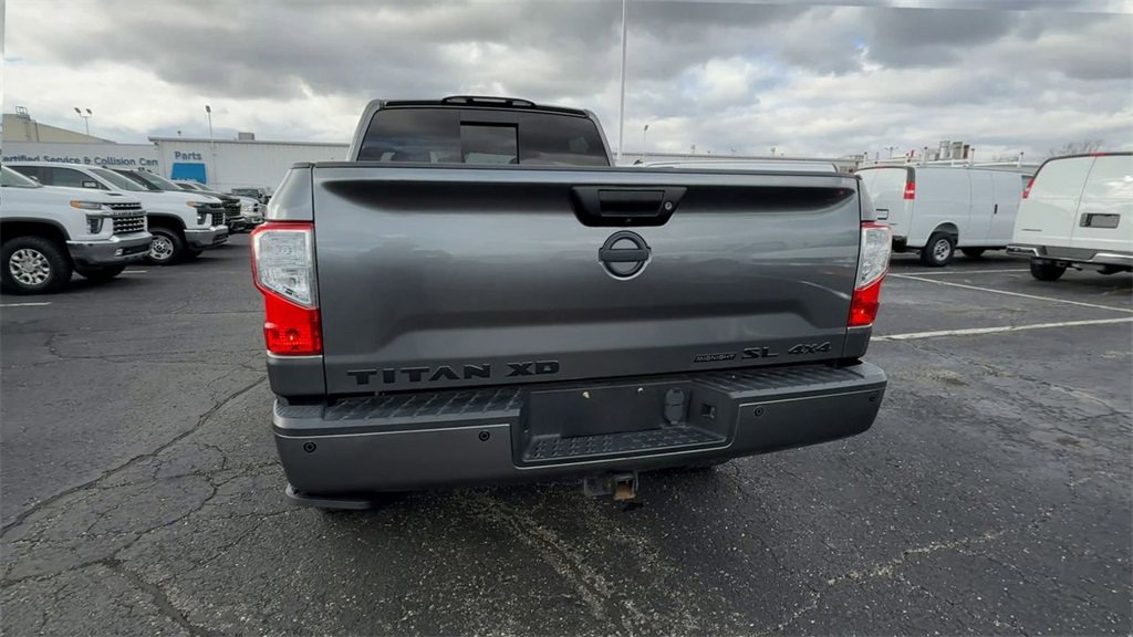Used 2019 Nissan Titan SL w/ Midnight Edition image 7