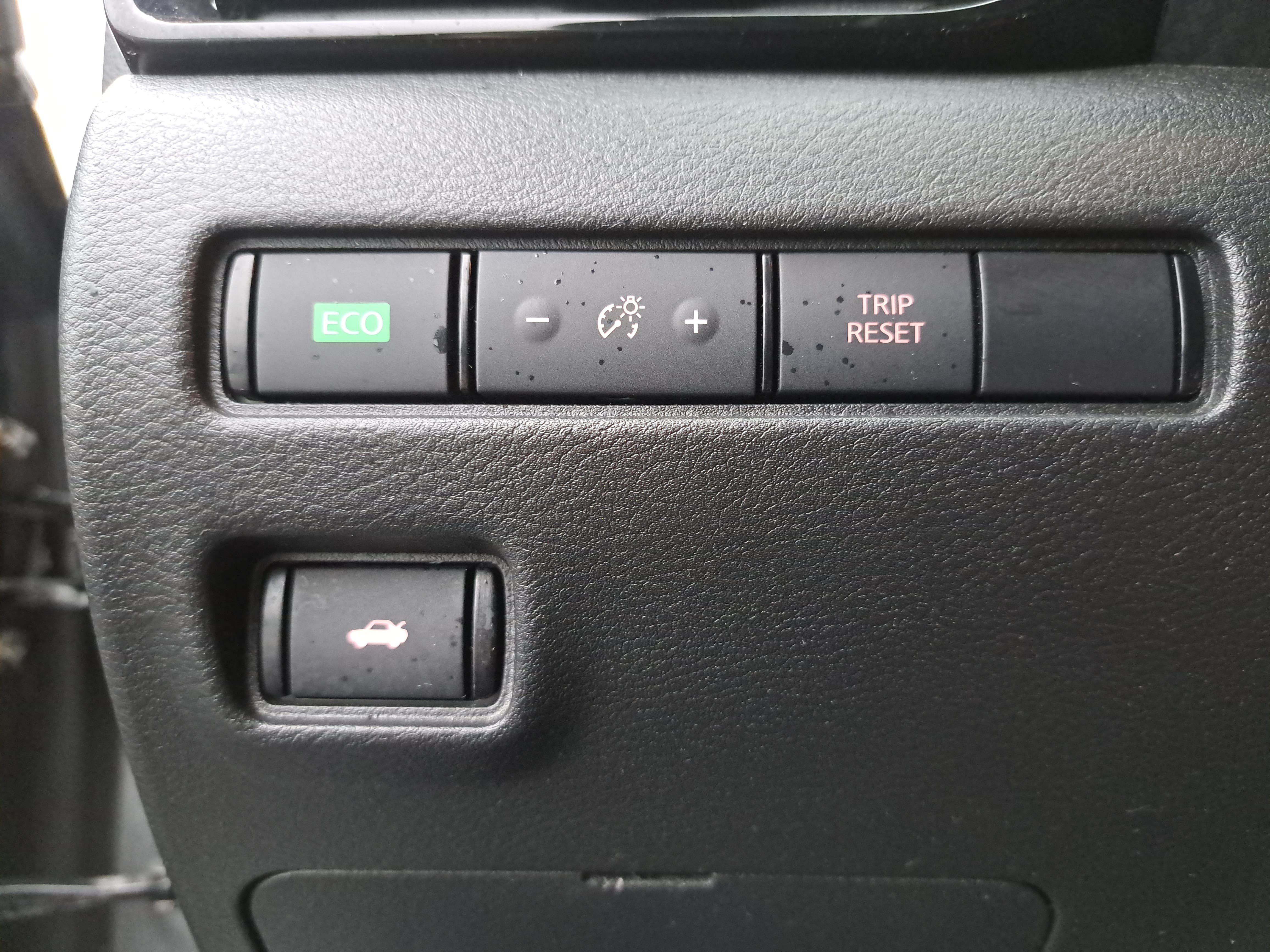 Used 2021 Nissan Sentra SV w/ SV Premium Package FWD image 23