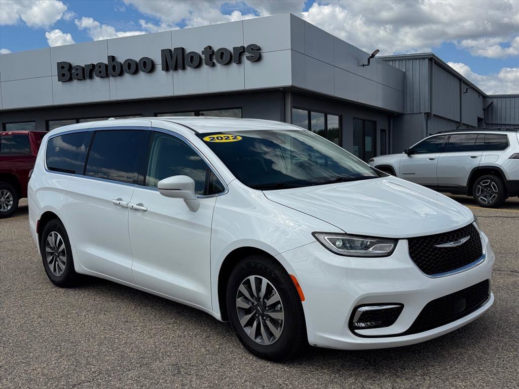 Used 2022 Chrysler Pacifica Touring-L FWD image 1