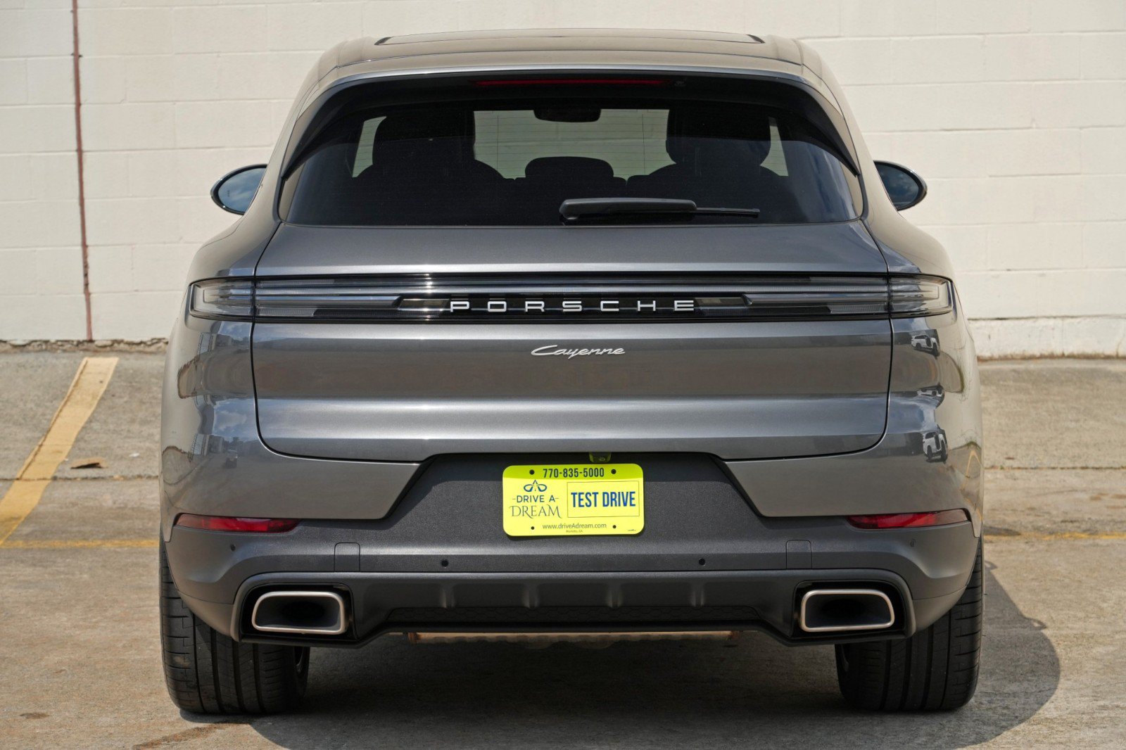 Used 2025 Porsche Cayenne AWD/4WD image 52