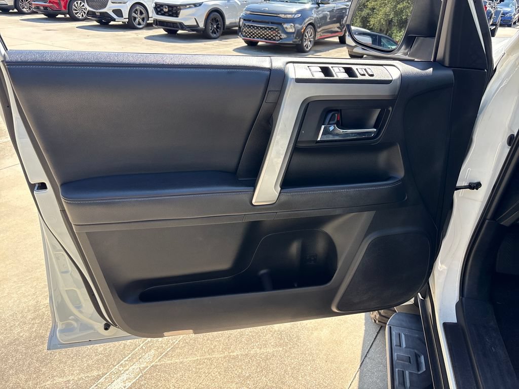 Used 2021 Toyota 4Runner SR5 AWD/4WD image 16