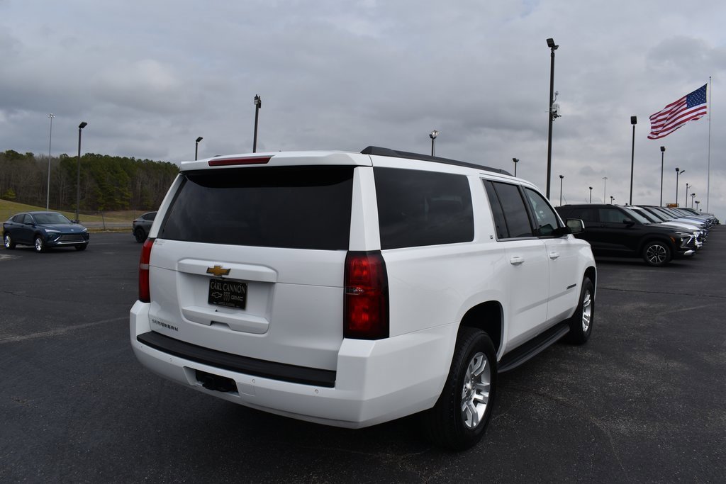 Used 2018 Chevrolet Suburban LT image 3
