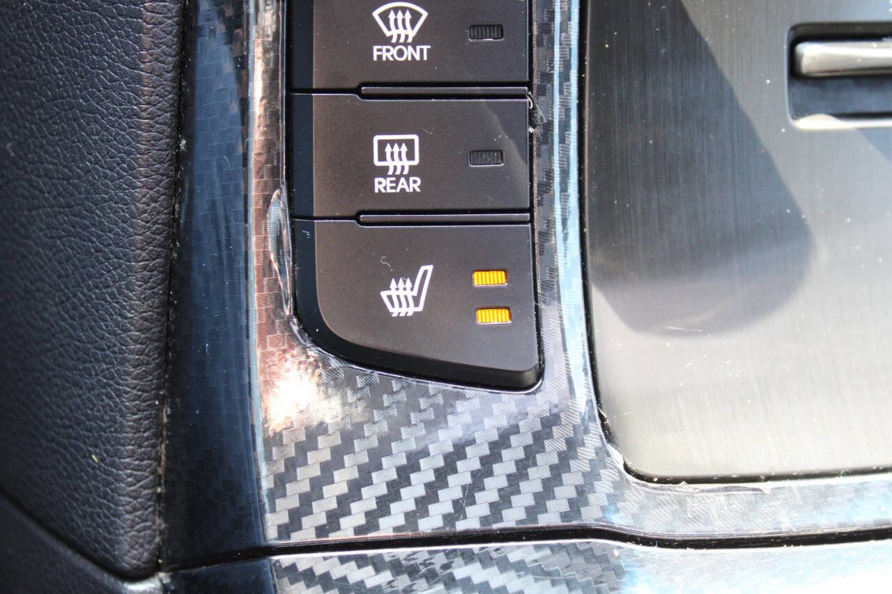 Used 2013 Hyundai Genesis 3.8 image 34