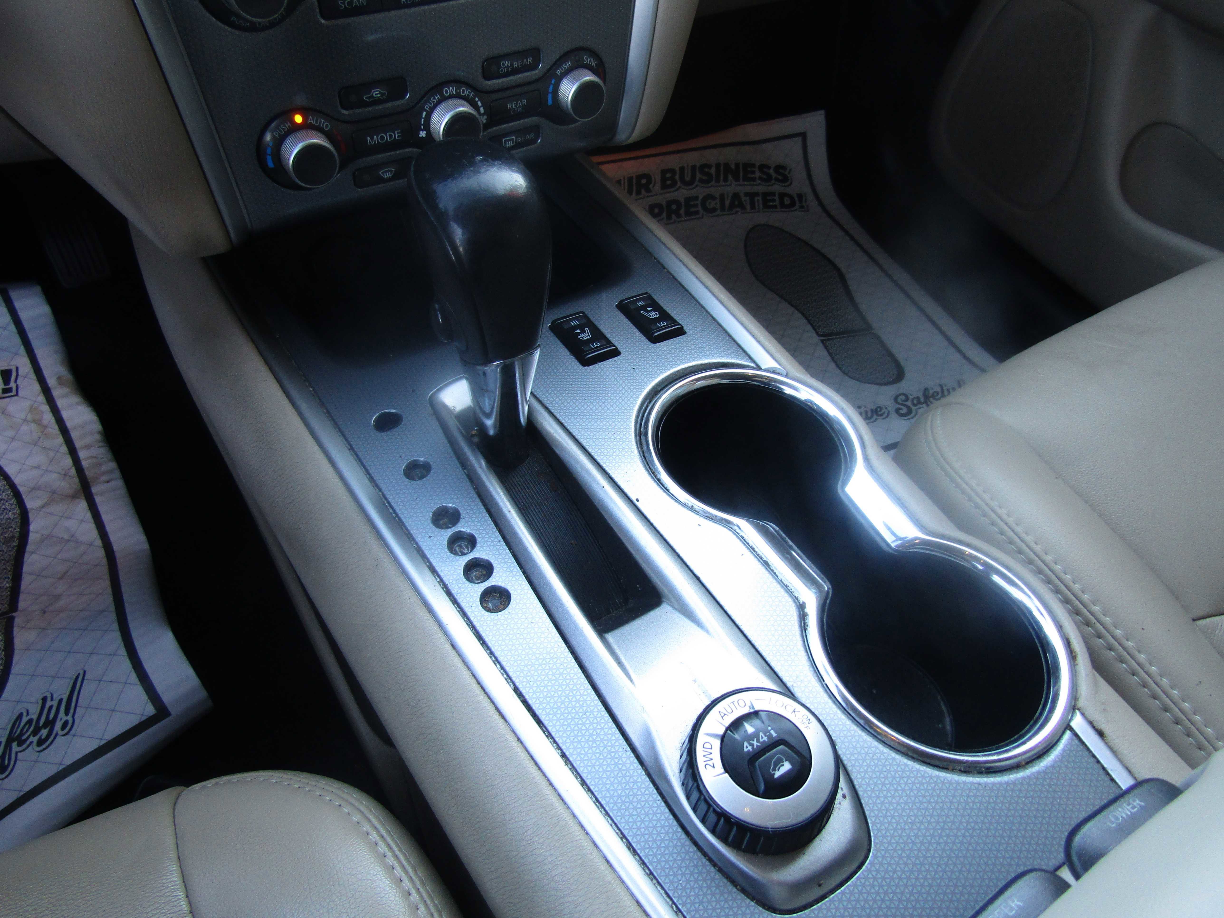 Used 2020 Nissan Pathfinder SL AWD/4WD image 19