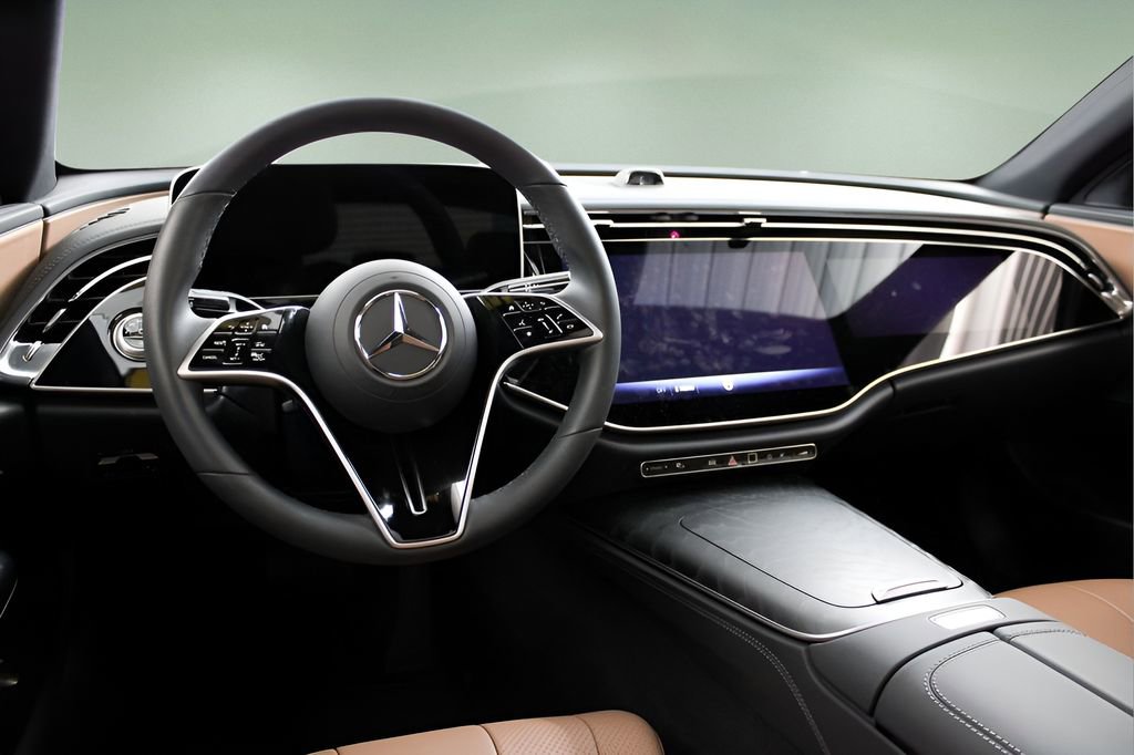 Used 2025 Mercedes-Benz E 450 4MATIC Sedan image 20