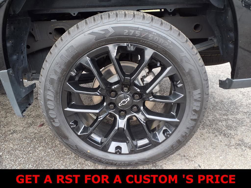 Used 2023 Chevrolet Silverado 1500 RST AWD/4WD image 5