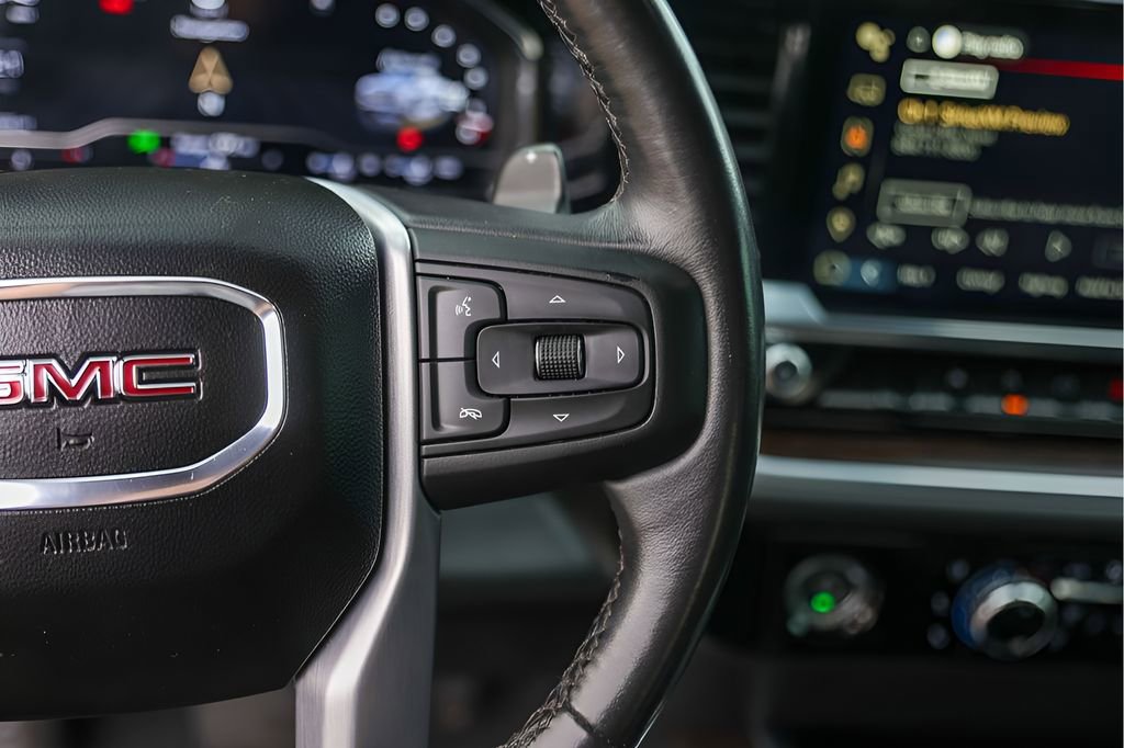 Used 2022 GMC Sierra 1500 SLT w/ SLT Convenience Package AWD/4WD image 16