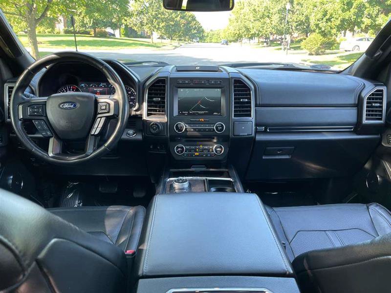 Used 2018 Ford Expedition Limited w/ Equipment Group 302A AWD/4WD image 70
