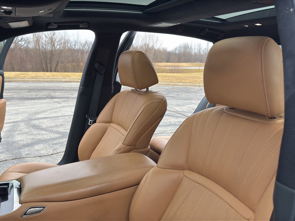 Used 2023 Lexus LS 500 Luxury w/ Luxury Package image 16