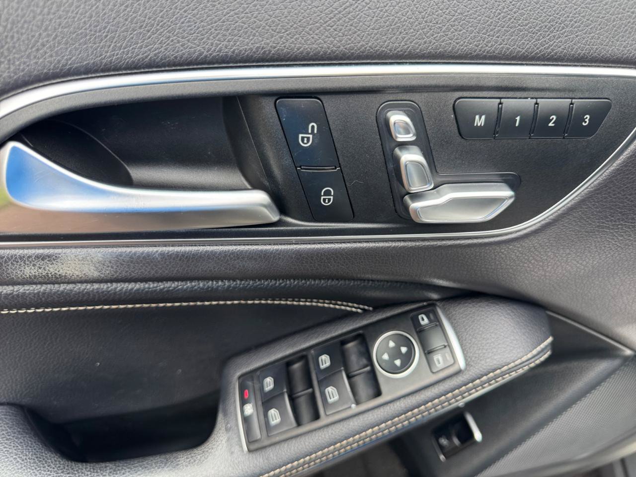 Used 2018 Mercedes-Benz GLA 250 4MATIC image 17
