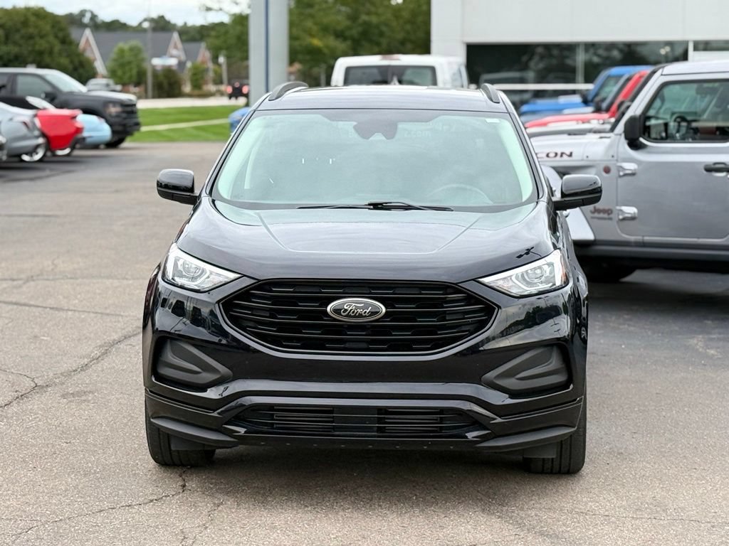 Certified 2024 Ford Edge SE w/ Black Appearance Package AWD/4WD image 31