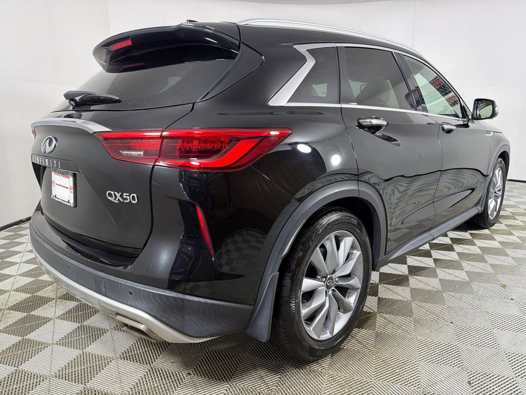 Used 2021 INFINITI QX50 Essential image 5
