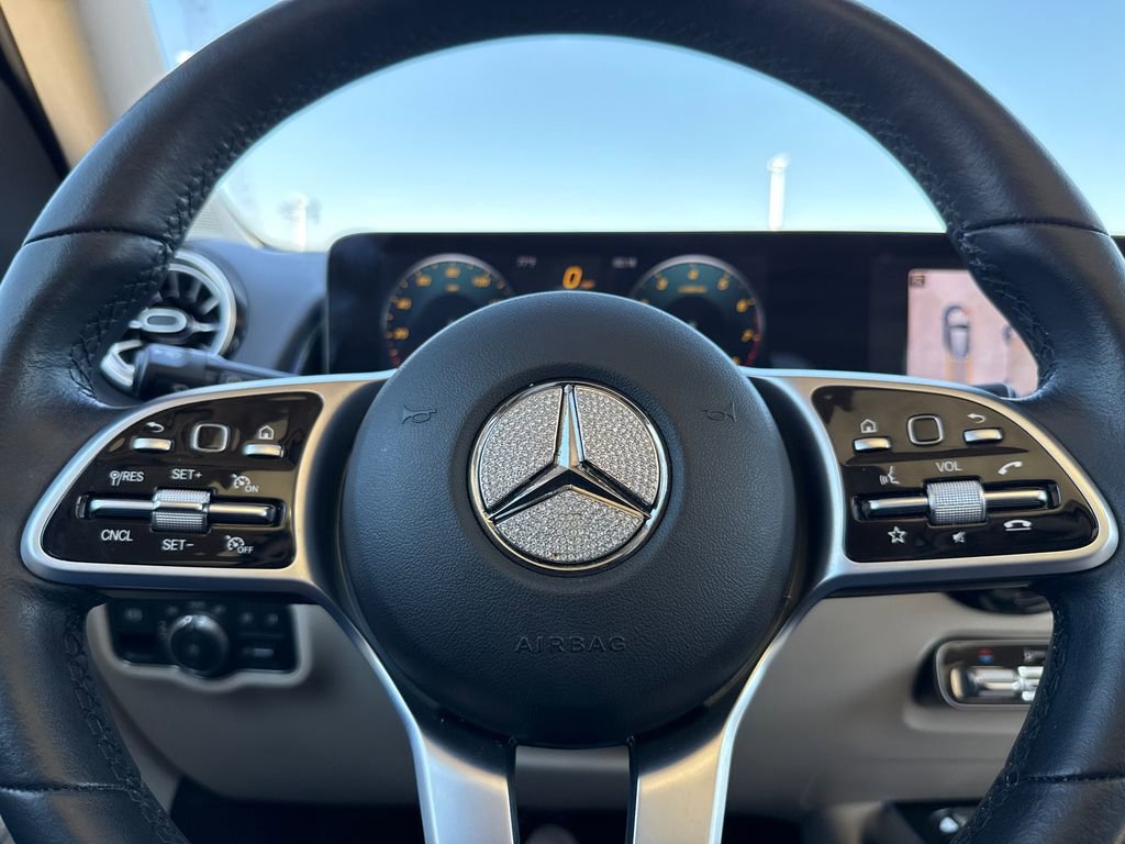 Used 2022 Mercedes-Benz GLB 250 image 30