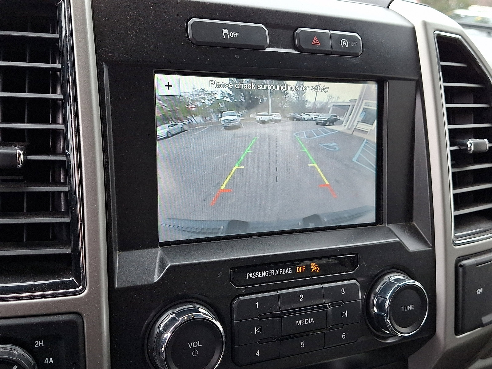 Certified 2019 Ford F150 Lariat image 19